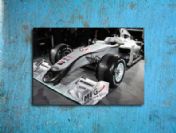 Mercedes yeni aracı W01'i tanıttı