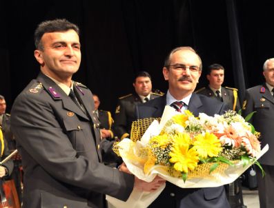 MUSTAFA POYRAZ - Askeri Filarmoni Orkestrasından Türk Halk Müziği Konseri