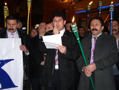 KAMU EMEKÇILERI SENDIKASı - Çorum Kesk Üyeleri'nden Tekel İşçisine Meşaleli Destek