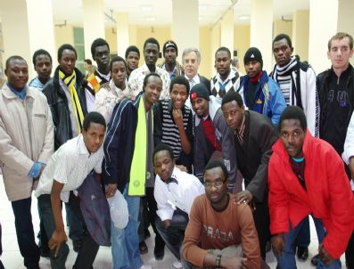 FEYZI BINGÖL - Fırat Üniversitesi Rektörü Bingöl, Yabancı Uyruklu Öğrencileri Ziyaret Etti