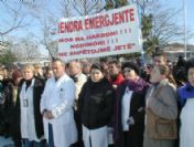 Kosova'da Sağlık İşçilerinin Zaferi