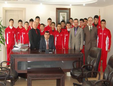 MUZAFFER ŞAHINER - Kulalı Güreşçilerin Hedefi Türkiye Şampiyonluğu