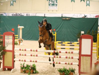 İSKENDER PISAK - 2010 Kış Binicilik Festivali Başlıyor