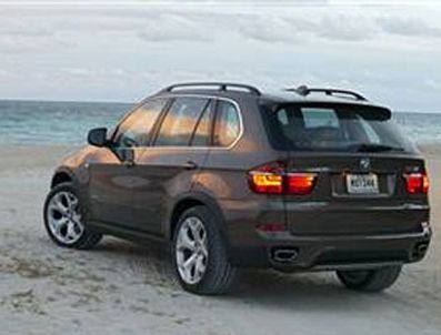 Yeni BMW X5 Cenevre'ye hazırlanıyor