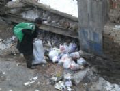 5 Çocuk Babası Ekmeğini Çöplüklerden Çıkartıyor