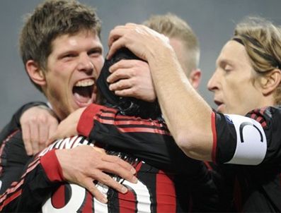 RONALDİNHO - Milan Udinese'yi 3-2 yendi