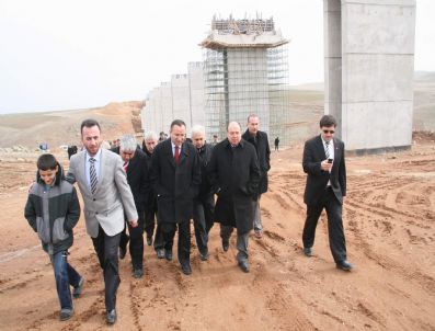 AHMET ŞIMŞEK - Yozgat Hızlı Tren Projesi İnşaatı Hızla Devam Ediyor