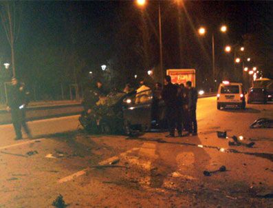Başkent'te Trafik Kazası: 2 Ölü, 4 Yaralı