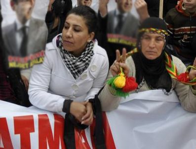 Bdp Sakarya İl Teşkilatı'ndan Siyah Kurdeleli Basın Açıklaması