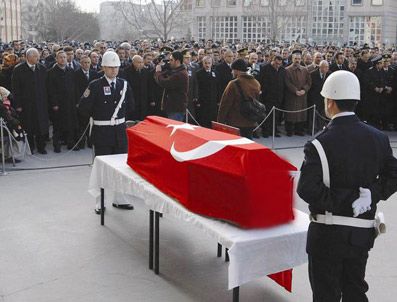 Şehit Polisin Cenazesi Erzincan'a Gönderildi