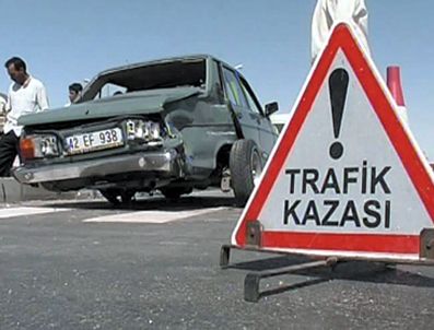 Adana'da trafik kazası: 5 ölü, 2 yaralı
