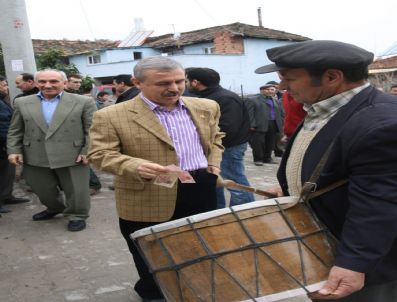 NURI USLU - Ak Parti Uşak İl Teşkilatı Köy Ziyaretlerini Sürdürdü