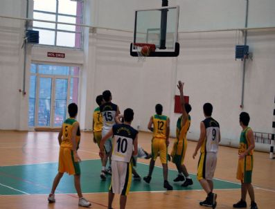 Aktif Gençlik, Lideri Devirdi