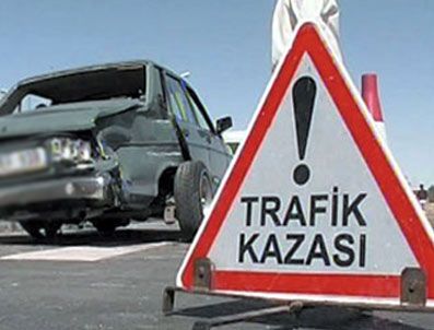 Alaşehir'de Kaza: 3 Yaralı