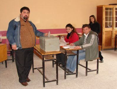 YALÇıN SEZGIN - Borlu Halkı Referandumda 'Hayır' Dedi