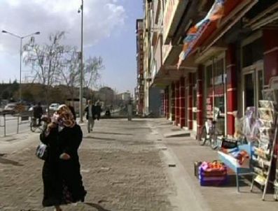 Eskişehir'de Şiddetli Rüzgar Güç Anlar Yaşattı