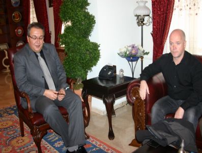 İsveç'li Kaşiften Belediye Başkanı Ünver'e Ziyaret