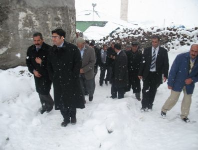 SERKAN ŞEKER - Kaymakam Şeker'den Köy Ziyaretleri