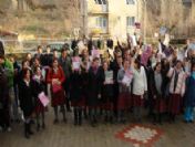 Pazarlar Belediyesi'nden Kırtasiye Yardımı