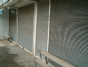 Varto'da Esnaf Kepenk Kapattı