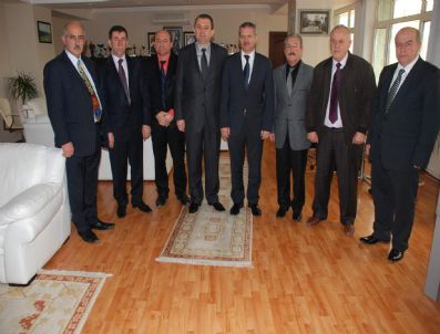 SÜLEYMAN DIŞLI - Adapazarı Şoförler Odası'ndan Başkan Dişli'ye Ziyaret