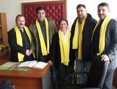 Chp'den İstifa Eden 15 Üye Türkiye Değişim Hareketi'ne Katıldı