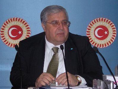 GAFFAR YAKıN - Ecevit yediği pastadan rahatsızlandı