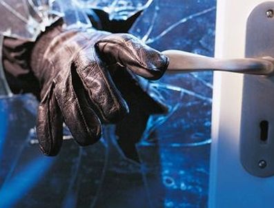 Emniyetin Karşısındaki Han Soyuldu