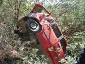 Kaza yapan araç, 112'yi kendisi arayacak