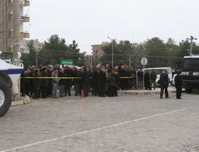 EMINE AYNA - Mardin'de KCK Operasyonu Kapsamında Gözaltına Alınan 19 Bdp'li Mahkemeye Çıkarıldı