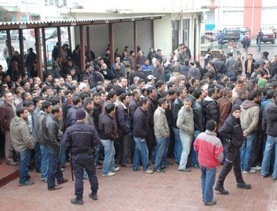 Çanakkale'de İş İzdihamı