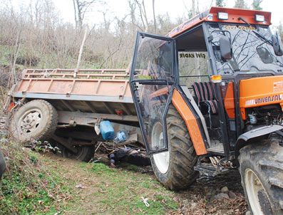 BOLAMAN - Ekmek Teknesinin Altında Can Verdi