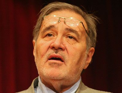 EĞITIMCILER BIRLIĞI - Hakkari'de Prof. Dr. İlber Ortaylı'ya Tepki