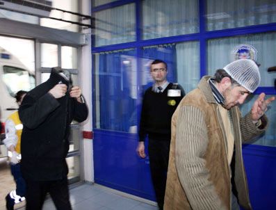 İki Kardeş 5 Lira İçin Hastanelik Oldu