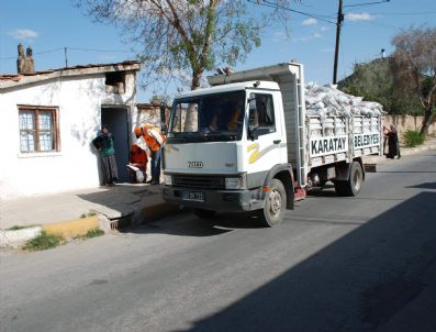 MEHMET HANÇERLI - Karatay'da Dar Gelirli Ailelere Kömür Yardımı