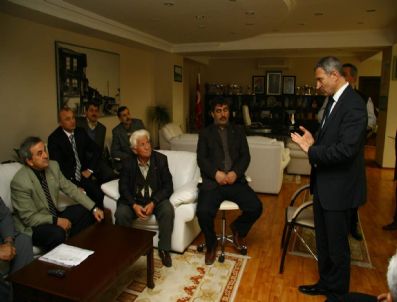 SÜLEYMAN DIŞLI - Köy Muhtarları Başkan Dişli'yi Ziyaret Etti