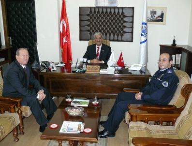 YAKUP YARDıMCı - Kütahya Emniyet Müdürü Kalyoncu'dan Domaniç Belediye Başkanı Yakup Yardımcı'ya Ziyaret