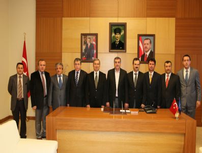 AHMET TUFAN - Dernek Ve Oda Yöneticileri Başkan Toçoğlu'nu Ziyaret Etti