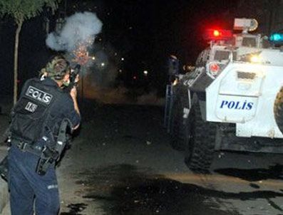 Viranşehir'de Korsan Gösteriye Polis Engeli