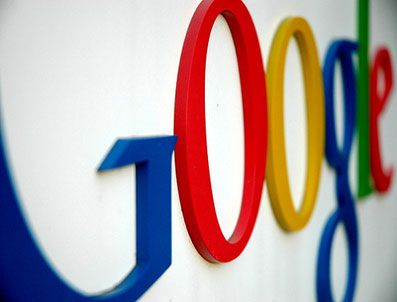 Google'ın arama kutusuna yazılan yanlış kelimeler Google'u zengin ediyor