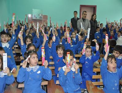 CEVDET SUNAY - Öğrencilere 'Diş Sağlığı' Eğitimi