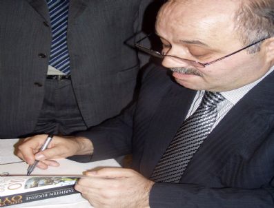 SEYIT TORUN - Orşayab Başkanı Tevfik Karabulut 3. Kitabını İmzaladı