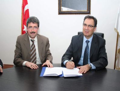 KıNıKLı - Paü Ve Türk Telekom Arasında İşbirliği Protokolü