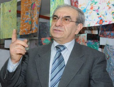 TURGUT OĞUZ - Ebru Sanatını Yakından İncelediler