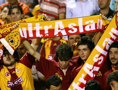 ULTRASLAN - Ultraslanlar'dan Mehmetçik'e Destek