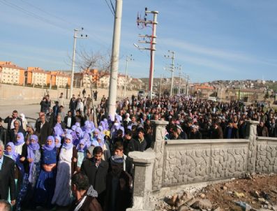 AYLA AKAT ATA - 1997 Yıllında Öldürülen Teröristler İçin Siirt'te Çadır Kuruldu