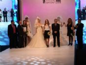 Gelinlik Sektörünün Kalbi İzmir'de Atıyor