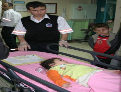 ÇAYıRKENT - Samsun'da Traktör Devrildi: 1 Ölü, 7 Yaralı