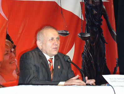 KUVVA-I MILLIYE - Çorum Belediyesi'nden 'Değişen Türkiye'de Yeni Anayasa Tartışmaları' Konulu Konferans