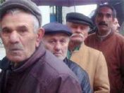 Emeklilik Yaşının Yükselmesini Protesto Eden İspanyollar Eylem Yaptı